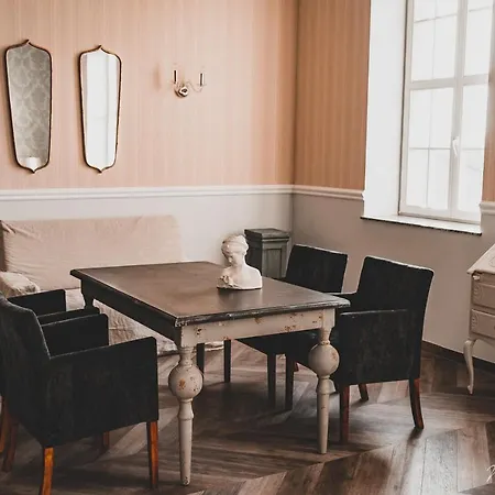 Alojamento de Acomodação e Pequeno-almoço Palac Rajkowo