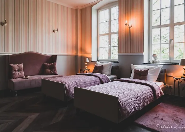 Palac Rajkowo فندق مبيت وإفطار 4*